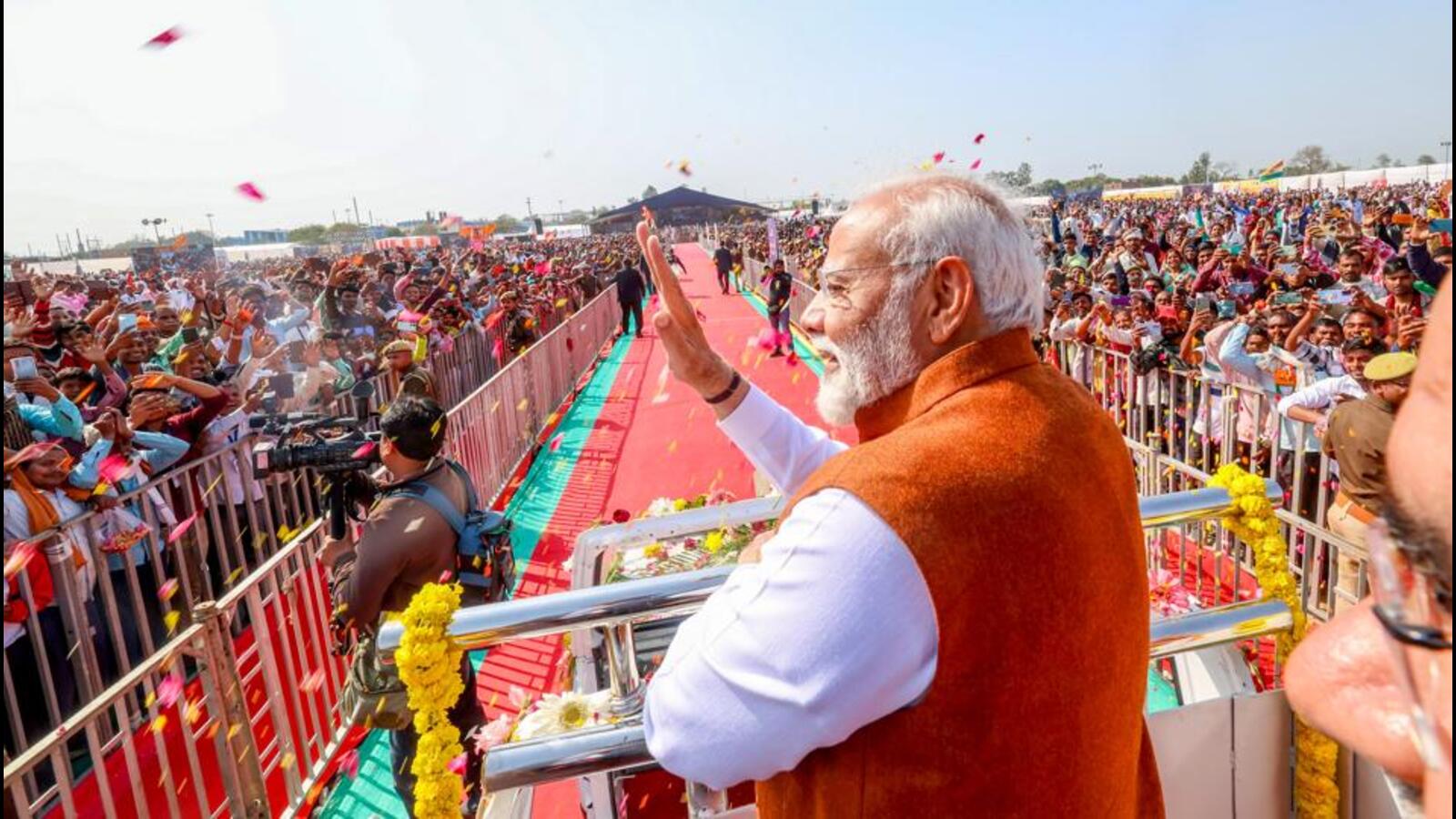 NDA: ଆଜି ନିର୍ବାଚନ ହେଲେ ୩୫୦ରୁ ଅଧିକ ଆସନ ଜିତିପାରେ ଏନ୍‌ଡିଏ, ‘ମୁଡ୍‌ ଅଫ୍‌ ଦି ନେସନ୍‌’ ସର୍ଭେର ଆକଳନ