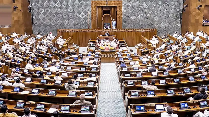 ସ୍ୱତନ୍ତ୍ର ଅଧିବେଶନକୁ ନେଇ ବିବାଦ: ସରକାରଙ୍କୁ କଂଗ୍ରେସର କଟୁ ସମାଲୋଚନା