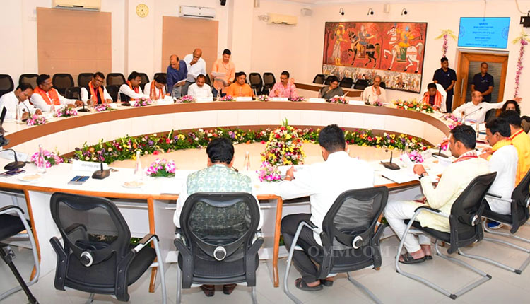 ରାଜ୍ୟ କ୍ୟାବିନେଟ୍‌ର ବଡ଼ ନିଷ୍ପତ୍ତି: ୩୪୦୦ କୋଟିରେ ‘ଅଟଳ ବସ୍‌ଷ୍ଟାଣ୍ଡ’ ଯୋଜନା ମଞ୍ଜୁର