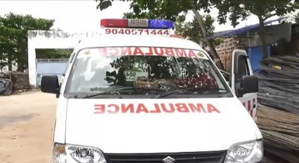 ​ନିଶା ବେପାରୀଙ୍କ ନୂଆ ତରିକା: କଟକରୁ ଭୁବନେଶ୍ୱର ଆମ୍ବୁଲାନ୍ସରେ ହେଉଥିଲା ଗଞ୍ଜେଇ ଚୋରା ଚାଲାଣ।
