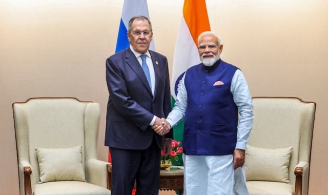 US-Iran Conflict: ପାକିସ୍ତାନ ଉପରୁ ଭରସା ତୁଟାଇଲା ଆମେରିକା; ଋଷିଆ କହିଲା, ‘ଦୀର୍ଘକାଳୀନ ମଧ୍ୟସ୍ଥି ପାଇଁ ଭାରତ ସବୁଠାରୁ ଶ୍ରେଷ୍ଠ’