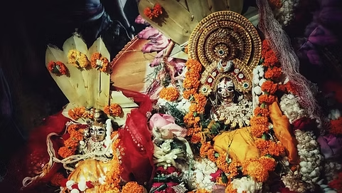 ସମ୍ବଲପୁରର ପ୍ରସିଦ୍ଧ ଶୀତଳଷଷ୍ଠୀ ଯାତ୍ରା: ବିବାହ ବନ୍ଧନରେ ବାନ୍ଧିହେବେ ଦେବଦେବ ମହାଦେବ, ହନୁମାନ ଦେଲେ ଗୁଆ ନିମନ୍ତ୍ରଣ