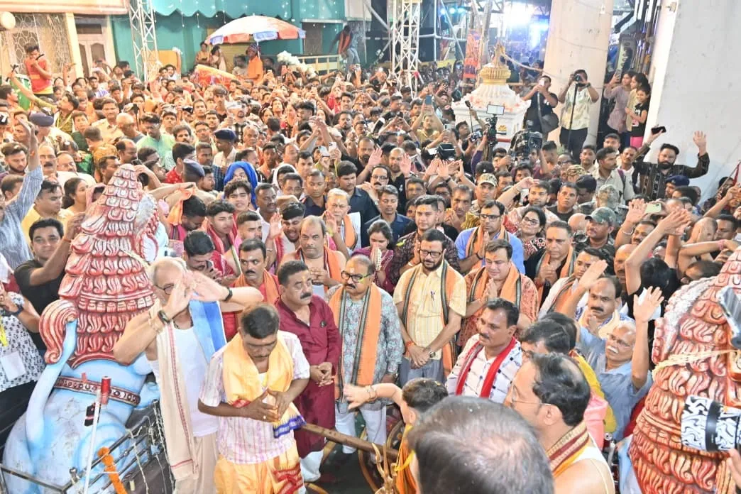ଶୀତଳଷଷ୍ଠୀରେ ଭକ୍ତିରେ ବିଭୋର ସମ୍ବଲପୁର; ଦେବଦମ୍ପତିଙ୍କ ଯୁଗଳ ଦର୍ଶନରେ ଭାବବିହ୍ବଳ ଶ୍ରଦ୍ଧାଳୁ