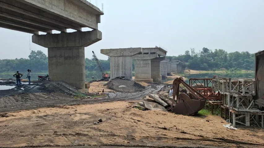 ସୁନ୍ଦରଗଡ଼ରେ ୫୦ ସେତୁ ପ୍ରକଳ୍ପ ଅଧପନ୍ତରିଆ, ବର୍ଷାରେ ବଢ଼ୁଛି ଲୋକଙ୍କ ଦୁର୍ଦ୍ଦଶା