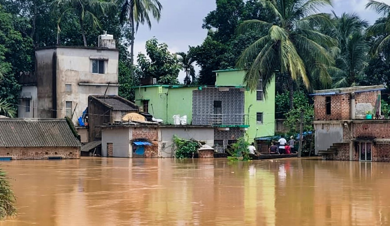 Odisha Flood Alert: ମହାନଦୀରେ ମଧ୍ୟମ ଧରଣର ବନ୍ୟା ଆଶଙ୍କା, ପୁରୀ ସମେତ ୪ ଜିଲ୍ଲା ପାଇଁ ସତର୍କତା; ଆଗାମୀ ୨୪ ଘଣ୍ଟା ଗୁରୁତ୍ୱପୂର୍ଣ୍ଣ