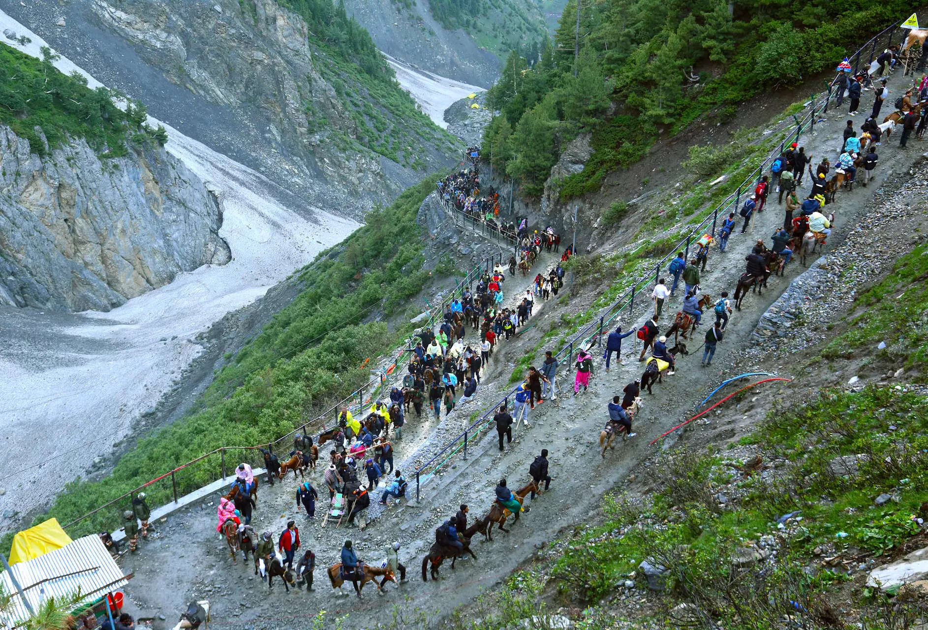 Amarnath Yatra: ପ୍ରବଳ ବର୍ଷାର ପ୍ରଭାବ, ଲଗାତାର ଦ୍ୱିତୀୟ ଦିନ ଅମରନାଥ ଯାତ୍ରା ବନ୍ଦ
