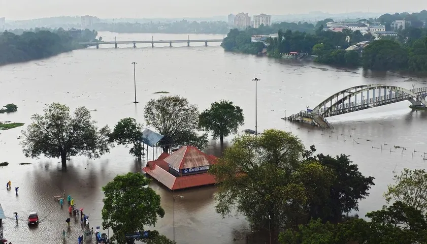 Kerala Flood: କେରଳରେ ବନ୍ୟା ଓ ଭୂସ୍ଖଳନ ତାଣ୍ଡବ, ମୃତ୍ୟୁସଂଖ୍ୟା ୮କୁ ବୃଦ୍ଧି; ୮ ଜଣ ଏବେ ବି ନିଖୋଜ