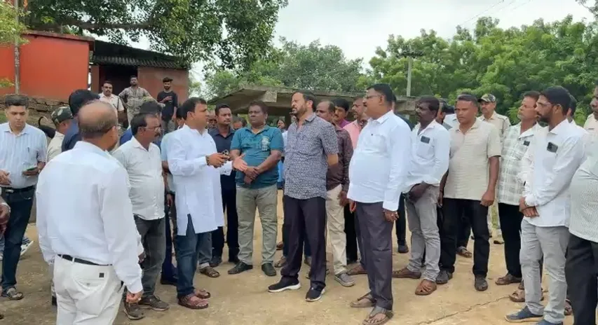 ପୁରୀ ବନ୍ୟା କ୍ଷୟକ୍ଷତିର ସମୀକ୍ଷା କଲେ ମନ୍ତ୍ରୀ, ୫ ବ୍ଲକ୍‌ର ୧୯ ଗାଁ ପ୍ରଭାବିତ