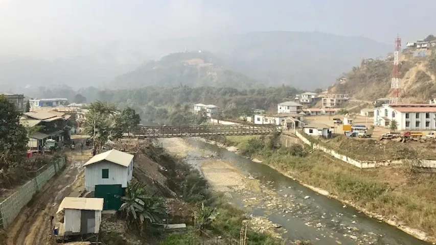ଭାରତ-ମ୍ୟାମାର ସୀମାରେ ଭୂଖଣ୍ଡ ଅଦଳବଦଳ ପ୍ରସ୍ତାବ, ପ୍ରାରମ୍ଭିକ ସ୍ତରରେ ଆଲୋଚନା: ବୈଦେଶିକ ମନ୍ତ୍ରାଳୟ