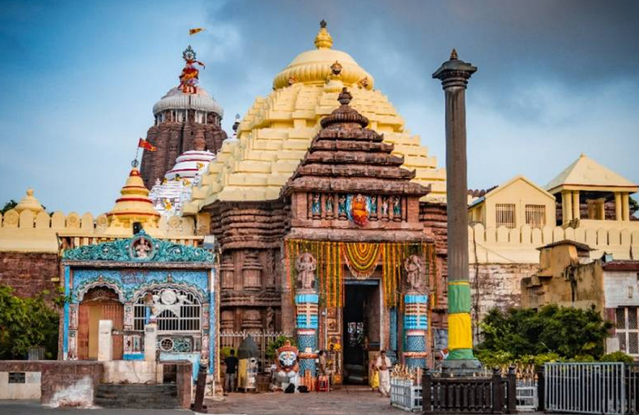ପୁରୀ ଶ୍ରୀମନ୍ଦିରରେ ବଡ଼ ମହାସ୍ନାନ ନୀତି ଅନୁଷ୍ଠିତ: ଚାଙ୍ଗଡ଼ା ଘର ନିକଟରେ ବାନ୍ତି ପଡ଼ିବାରୁ ସାଧାରଣ ଦର୍ଶନ କିଛି ସମୟ ବନ୍ଦ